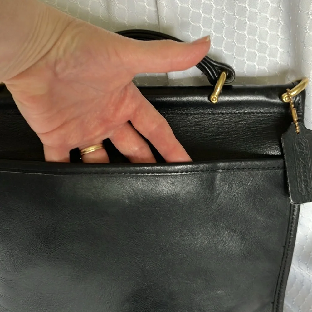 Coach Vintage Willis Handbag 9972 EUC NEW PRICE!!! - Picture 3 of 15